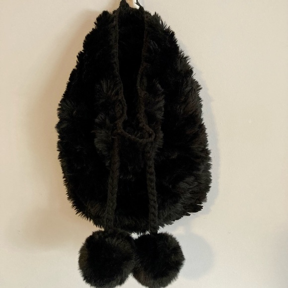 Faux fur neck warmer - Picture 2 of 4